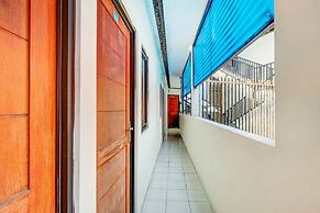 Super OYO 3878 Graha Hsc Syariah