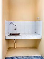 Super OYO 3878 Graha Hsc Syariah