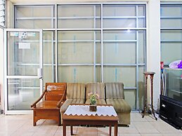 SPOT ON 91563 Hotel Meilias