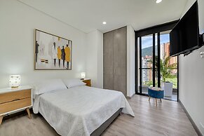 Apartamentos Class Suites by HOUSY HOST