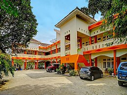 OYO Life 91984 Taufik Kost Syariah