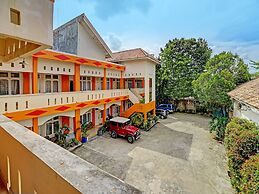 OYO Life 91984 Taufik Kost Syariah