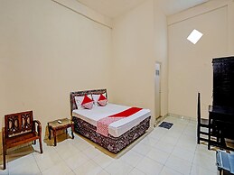 OYO Life 91984 Taufik Kost Syariah