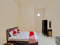 OYO Life 91984 Taufik Kost Syariah