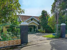 OYO Life 91984 Taufik Kost Syariah