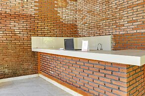 SPOT ON 90882 Sari Homestay Near Garuda Wisnu Kencana