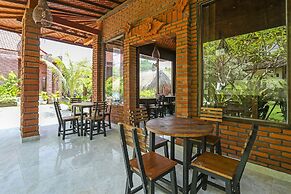 SPOT ON 90882 Sari Homestay Near Garuda Wisnu Kencana