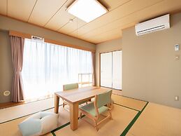 Chateraise Lodge Kasugai