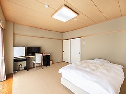 Chateraise Lodge Kasugai