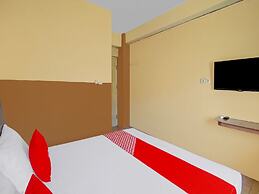 OYO 90499 Hotel Fortune