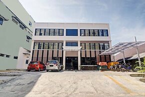 OYO 90499 Hotel Fortune