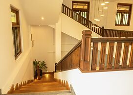 Serenity Boutique Unawatuna