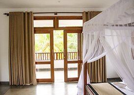 Serenity Boutique Unawatuna