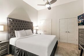 Charming 2BR Retreat Steps from the French Quarter