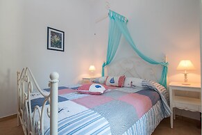 9 Muses Naxos beach hotel