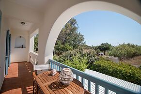 9 Muses Naxos beach hotel