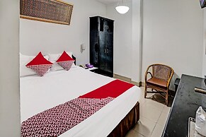 Super OYO 91805 Hotel Wisma Bari