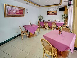 Super OYO 91805 Hotel Wisma Bari