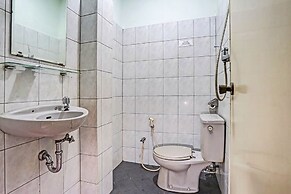 Super OYO 91805 Hotel Wisma Bari