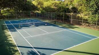 West Oahu Studio Condo at Makaha Beach