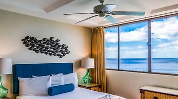 West Oahu Studio Condo at Makaha Beach