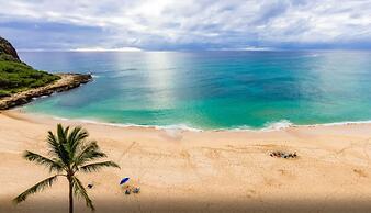 West Oahu Studio Condo at Makaha Beach
