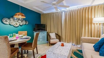 West Oahu Studio Condo at Makaha Beach