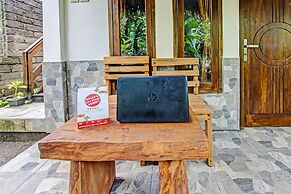 OYO 92275 Tastura Homestay