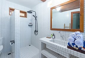 Kanna Seafront Estate