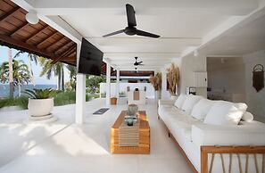 Kanna Seafront Estate