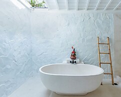 Kanna Seafront Estate