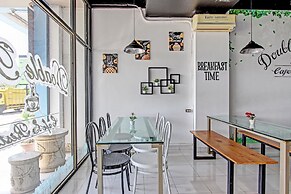 Capital O 92295 Double Tree