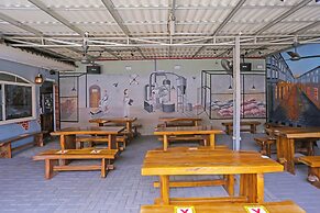 Super OYO 3978 Hotel Danau Indah