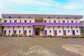 Super OYO 3978 Hotel Danau Indah