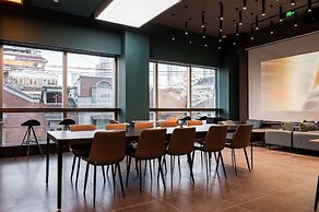 Dayin International Youth Hostel (Shanghai Nanjing East Road;People's 