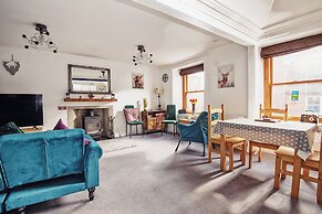 Unique 2 Bedroom Flat Kirrie Scotland