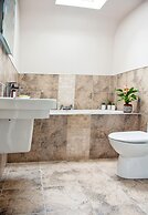 Unique 2 Bedroom Flat Kirrie Scotland