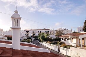 Oura Villa V2 - Flores