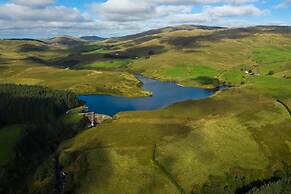 Forester's Retreat Glamping - Cambrian Mountains