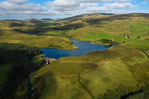 Forester's Retreat Glamping - Dinas View