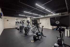 California 1BR Condo - Chic & Cozy