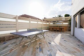 YalaRent Villa Enorma with Private Pool