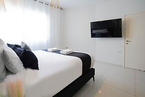 YalaRent Villa Enorma with Private Pool