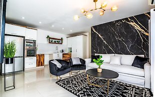 YalaRent Villa Enorma with Private Pool