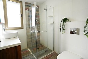 YalaRent Villa Enorma with Private Pool