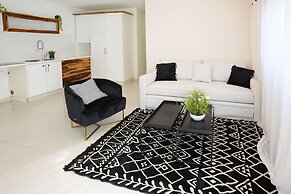 YalaRent Villa Enorma with Private Pool