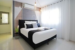 YalaRent Villa Enorma with Private Pool