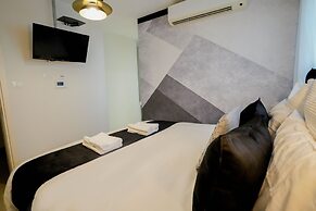 YalaRent Villa Enorma with Private Pool