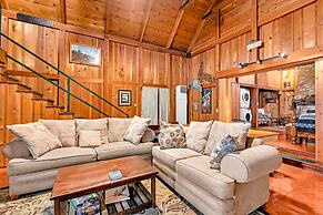 Rustic Knotty Pine - Minutes to the Water!