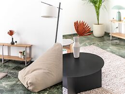 Outstanding 2BR Apartment in Cholargos